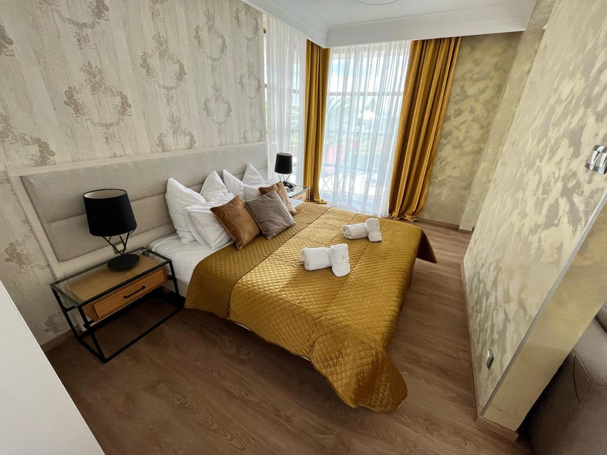 Hotel Kristoff Łaszków Exteriör bild