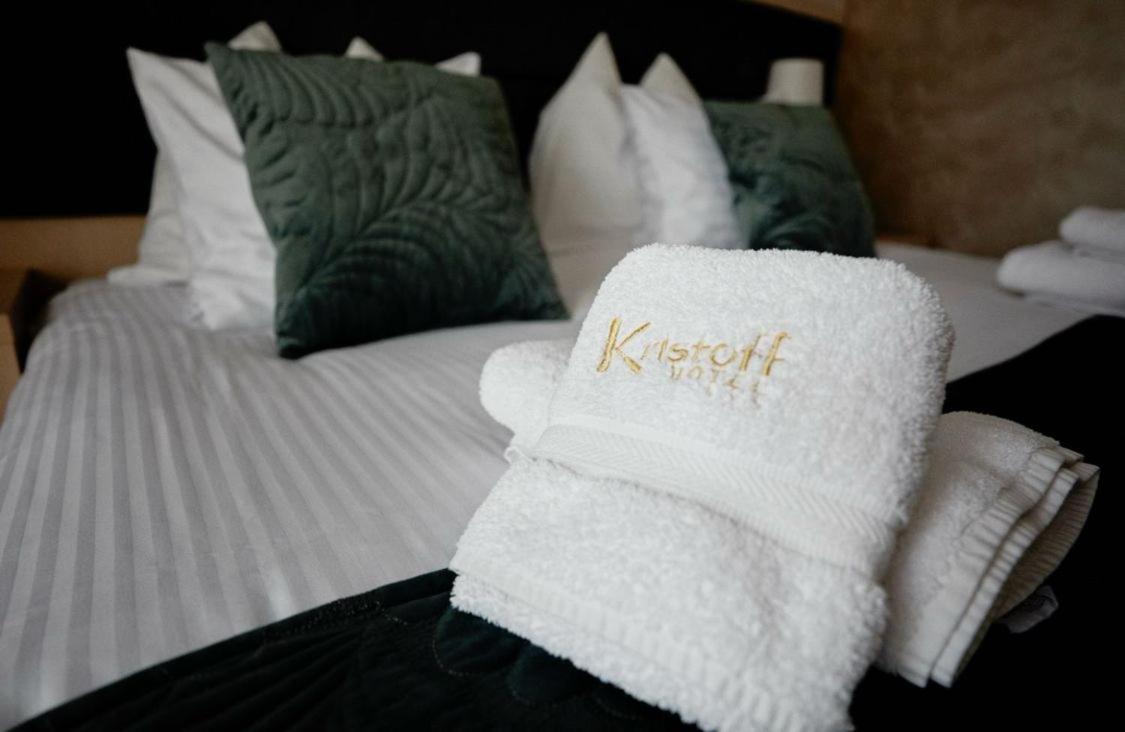 Hotel Kristoff Łaszków Exteriör bild